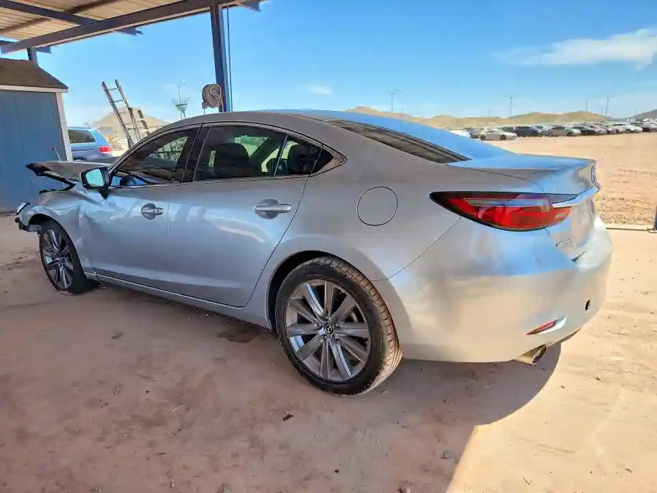 JM1GL1VM5J1312401 2018 MAZDA 6-1