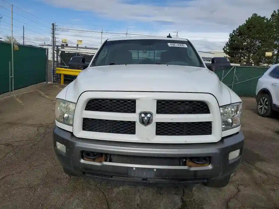 3C6UR5DL7DG571003 2013 RAM 2500-4