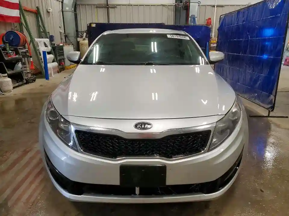 KNAGM4A76D5305093 2013 KIA OPTIMA-4