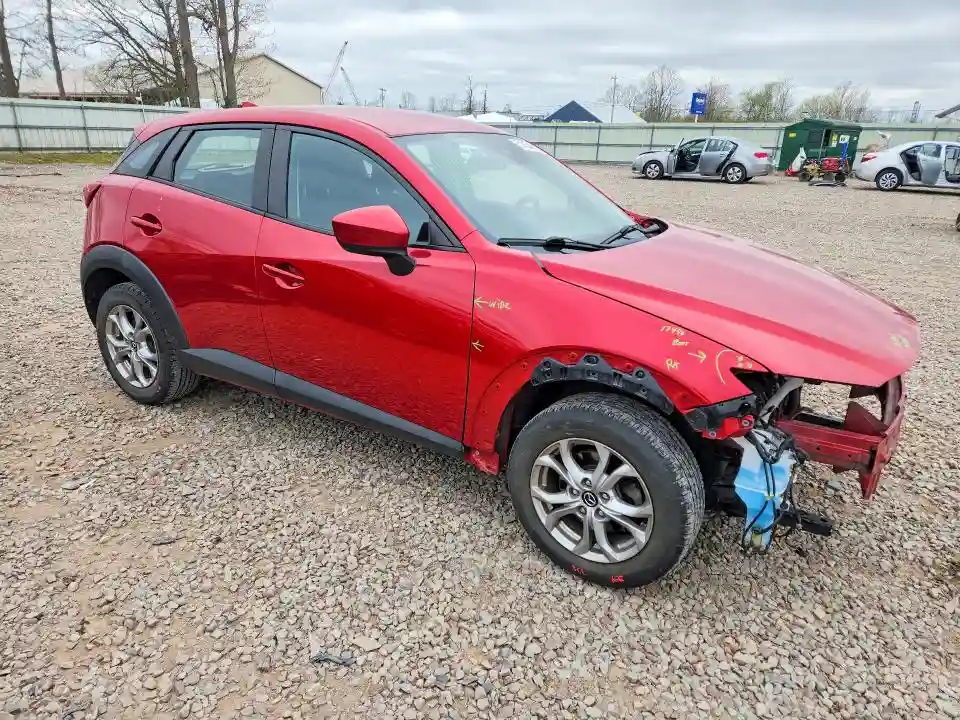 JM1DKFB70J0330831 2018 MAZDA CX-3-3