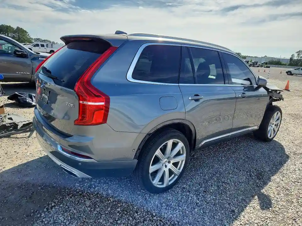 YV4BR0PL0J1349263 2018 VOLVO XC90-2