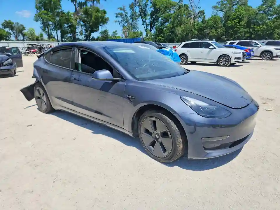 5YJ3E1EA6PF546304 2023 TESLA MODEL 3-3