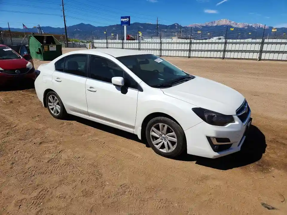 JF1GJAC61FH018878 2015 SUBARU IMPREZA-3