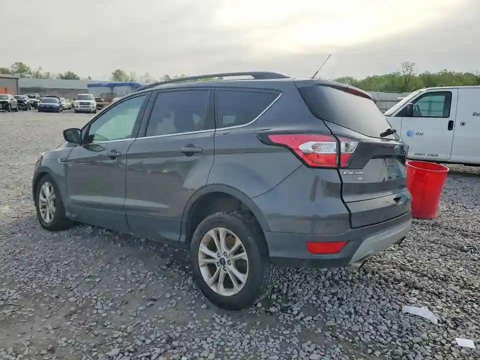 1FMCU0GD3JUB67128 2018 FORD ESCAPE-1