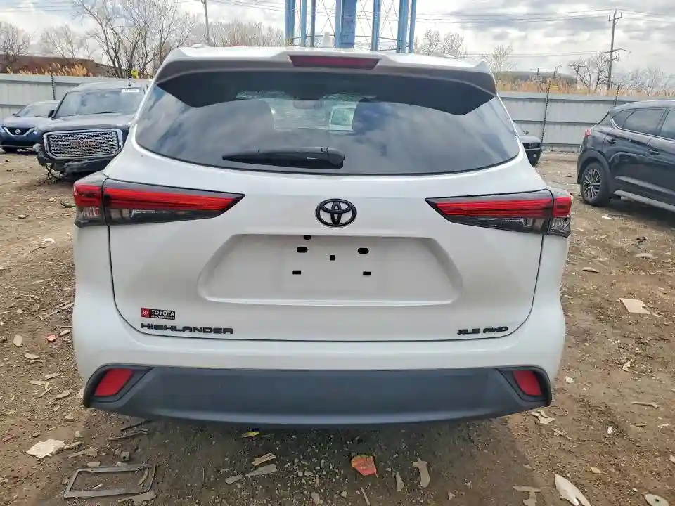 5TDGZRBH6NS239634 2022 TOYOTA HIGHLANDER-5