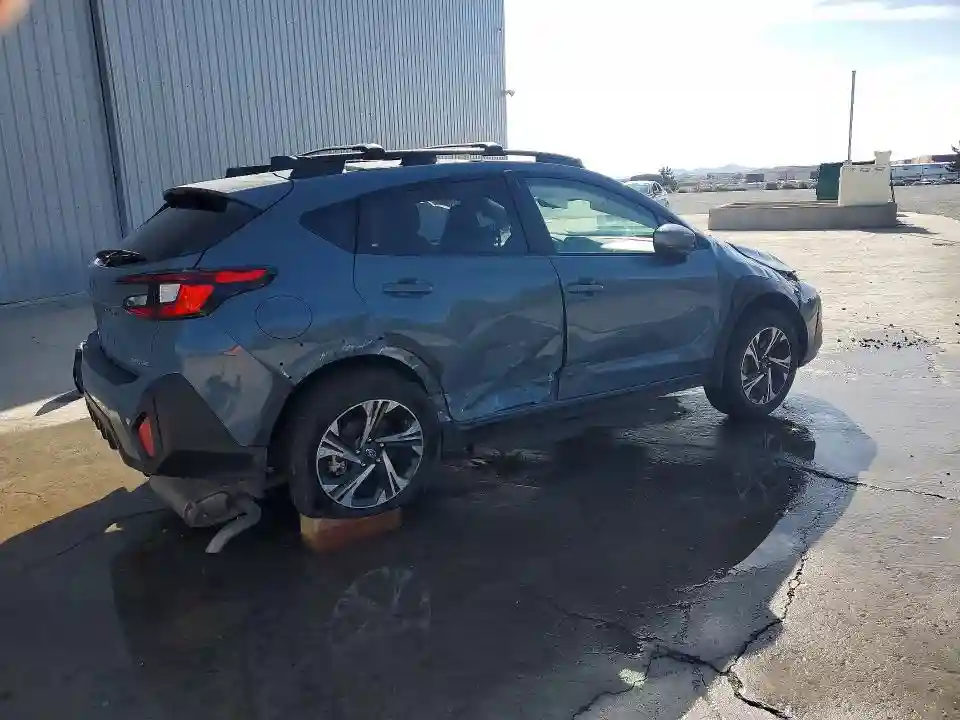 JF2GUADC5RH898933 2024 SUBARU CROSSTREK-2