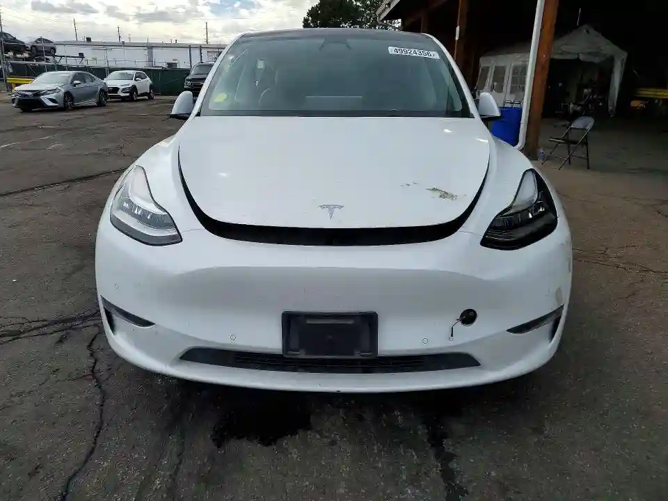 7SAYGAEE5NF338174 2022 TESLA MODEL Y-4
