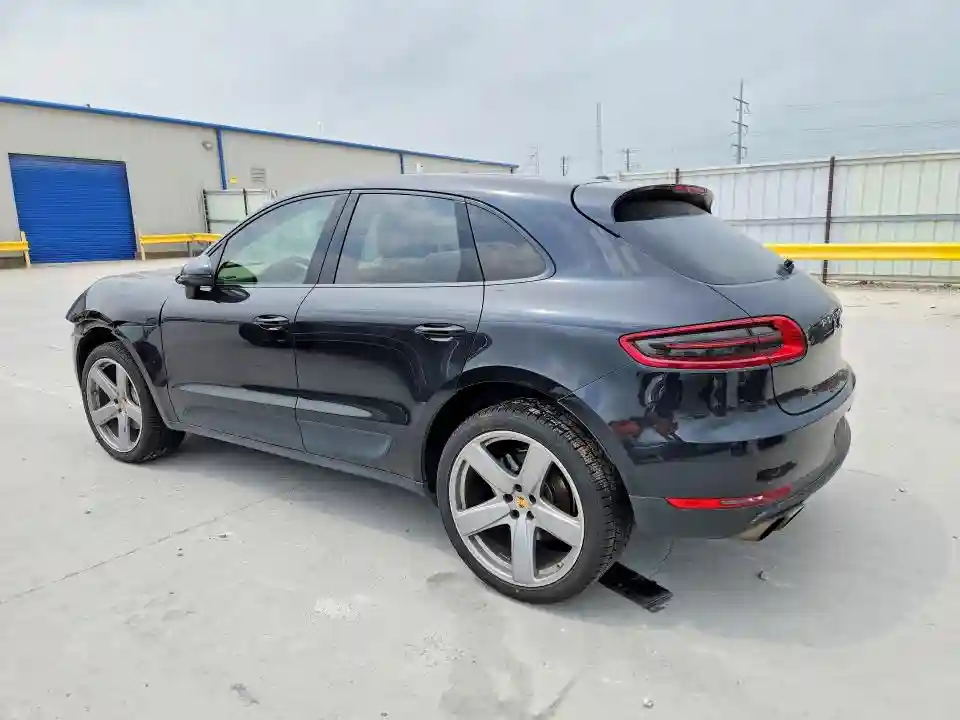 WP1AB2A57GLB52823 2016 PORSCHE MACAN-1