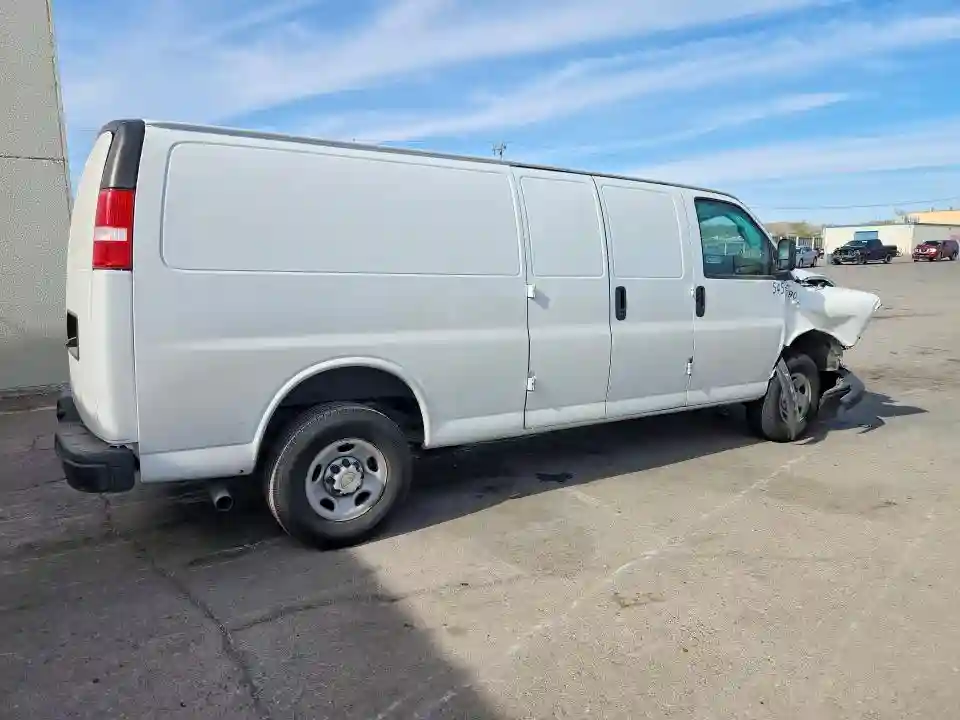 1GCZGHFP0R1254188 2024 CHEVROLET EXPRESS-2