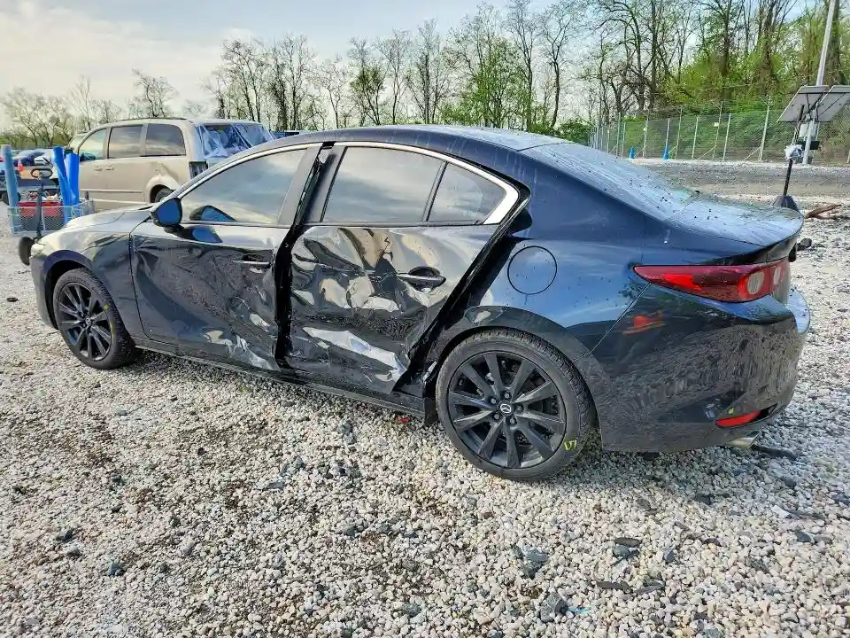 JM1BPABM7S1756044 2025 MAZDA MAZDA3-1