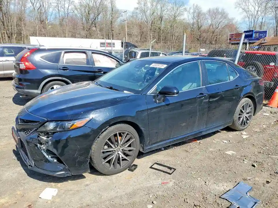 4T1G11AK9NU679425 2022 TOYOTA CAMRY-0