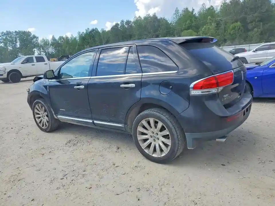 2LMDJ8JK0BBJ13963 2011 LINCOLN MKX-1