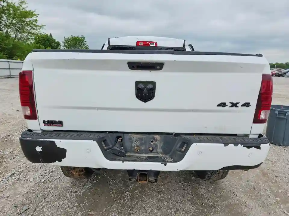 3C6UR5FJ2JG425521 2018 RAM 2500-5
