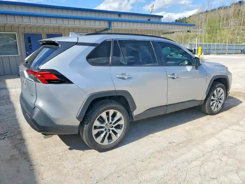 2T3C1RFV2MC108933 2021 TOYOTA RAV4-2