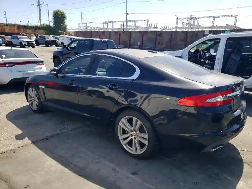 SAJWA0FB7CLS29005 2012 JAGUAR XF-1