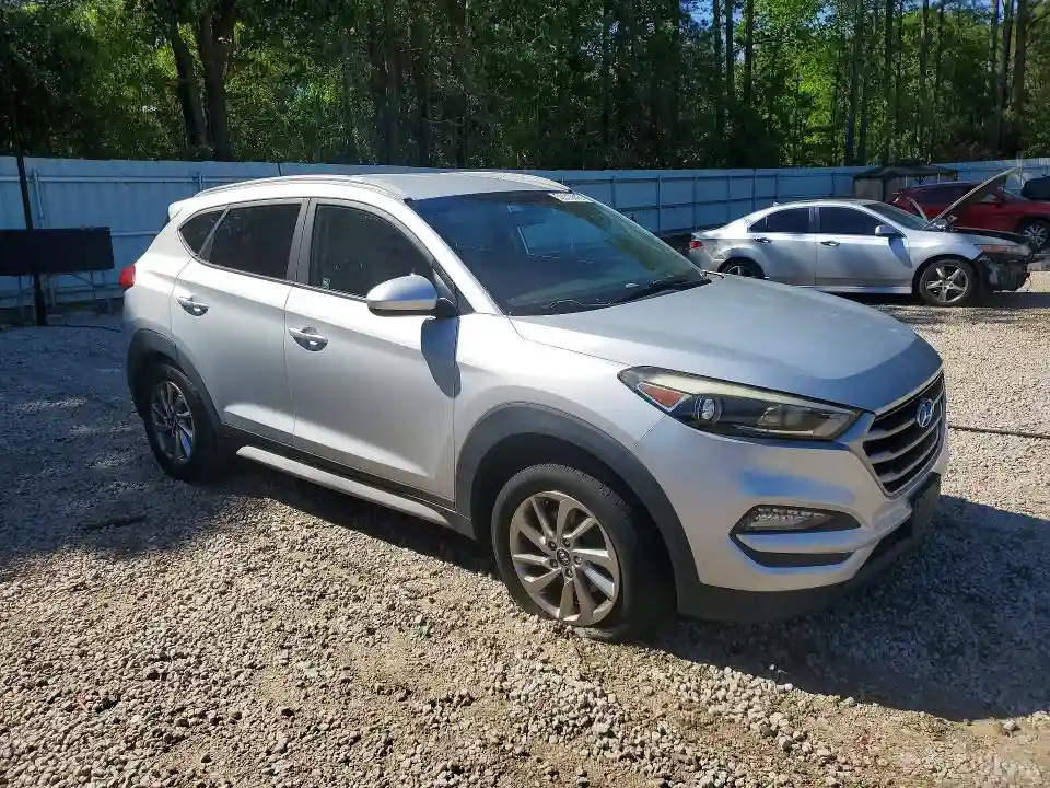 KM8J33A40HU432988 2017 HYUNDAI TUCSON-3