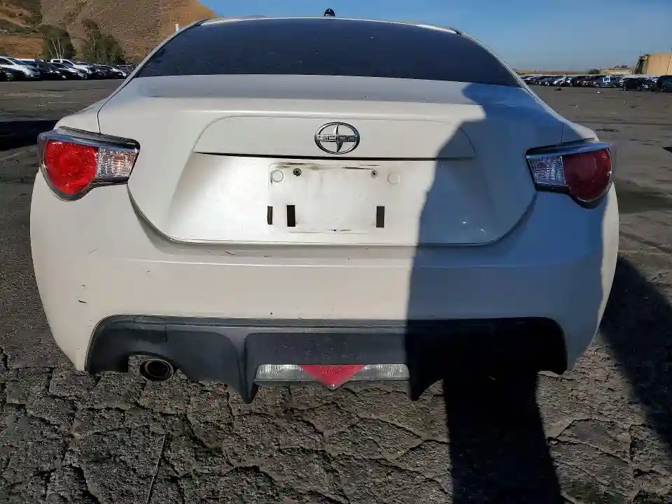 JF1ZNAA13D1722123 2013 SCION FRS-5