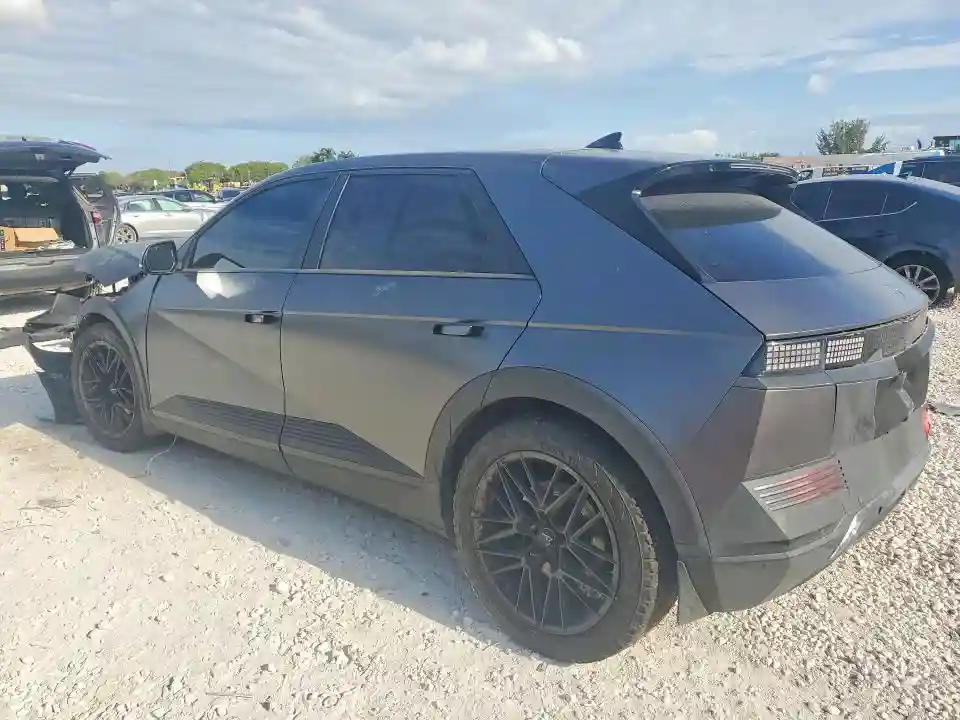 KM8KNDAF6PU214493 2023 HYUNDAI IONIQ-1