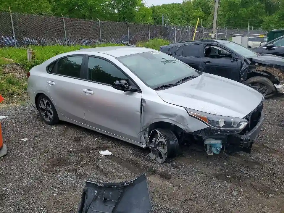 3KPF24AD3LE151262 2020 KIA FORTE-3