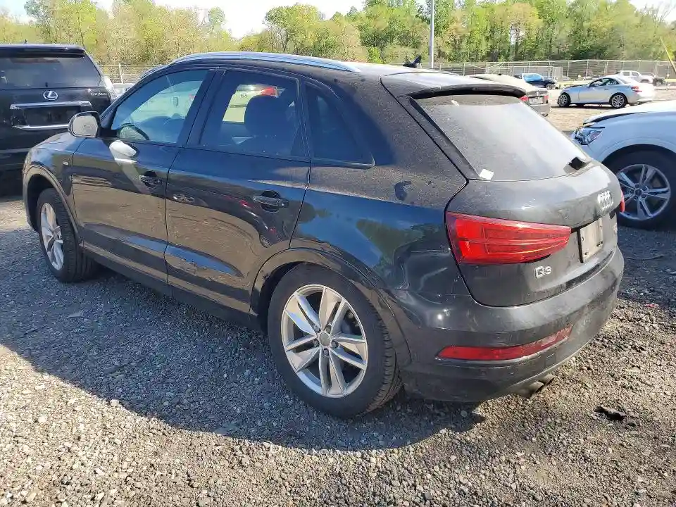 WA1ECCFS6JR002544 2018 AUDI Q3-1