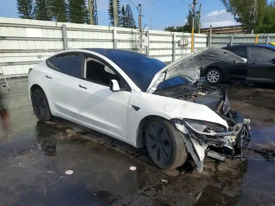 5YJ3E1EA5SF027799 2025 TESLA MODEL 3-3