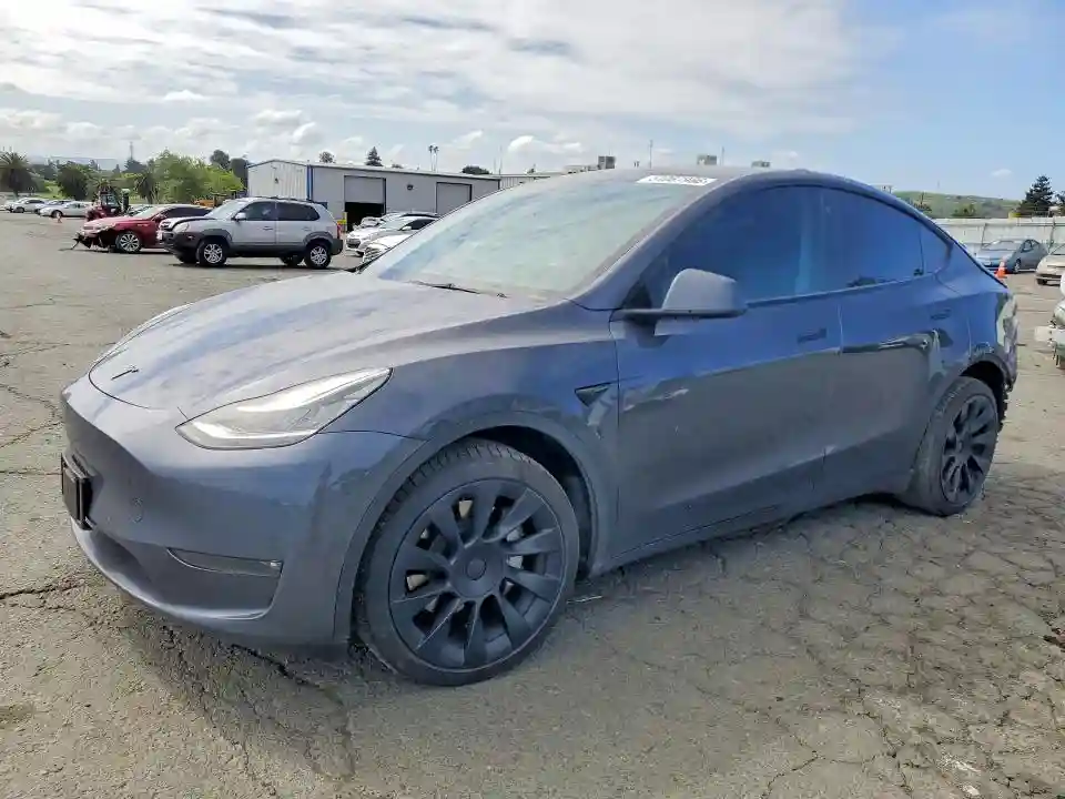 7SAYGDEE3NF402469 2022 TESLA MODEL Y-0