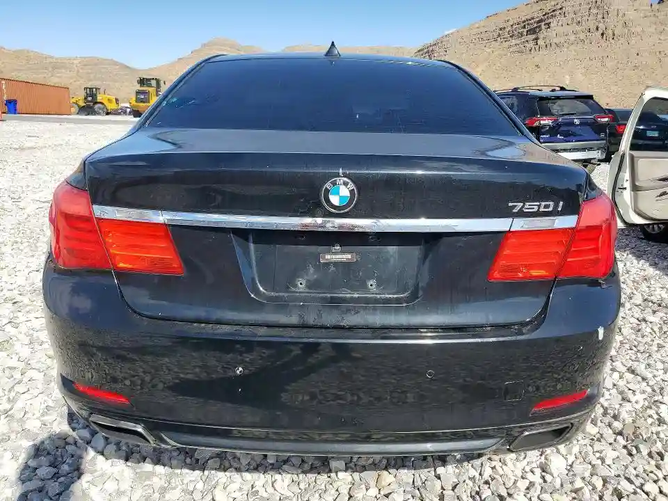 WBAKC6C56CC396803 2012 BMW 7 SERIES-5