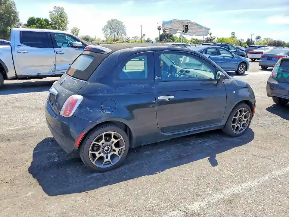 3C3CFFDR2CT332427 2012 FIAT 500-2