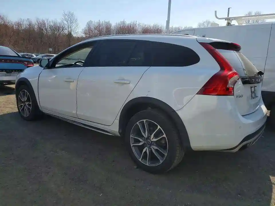 YV4612HK1F1000646 2015 VOLVO V60-1