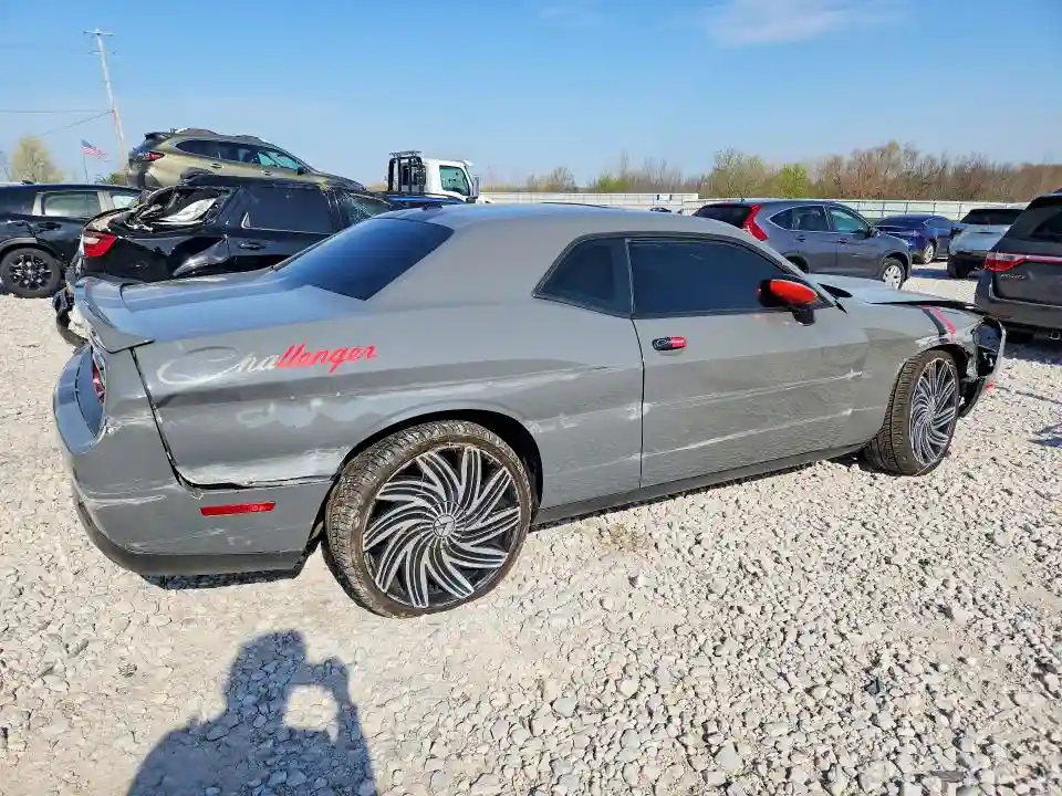2C3CDZKG9KH683593 2019 DODGE CHALLENGER-2