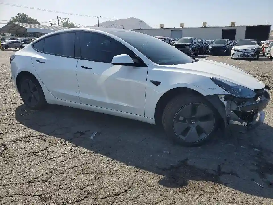 5YJ3E1EA4PF598918 2023 TESLA MODEL 3-3