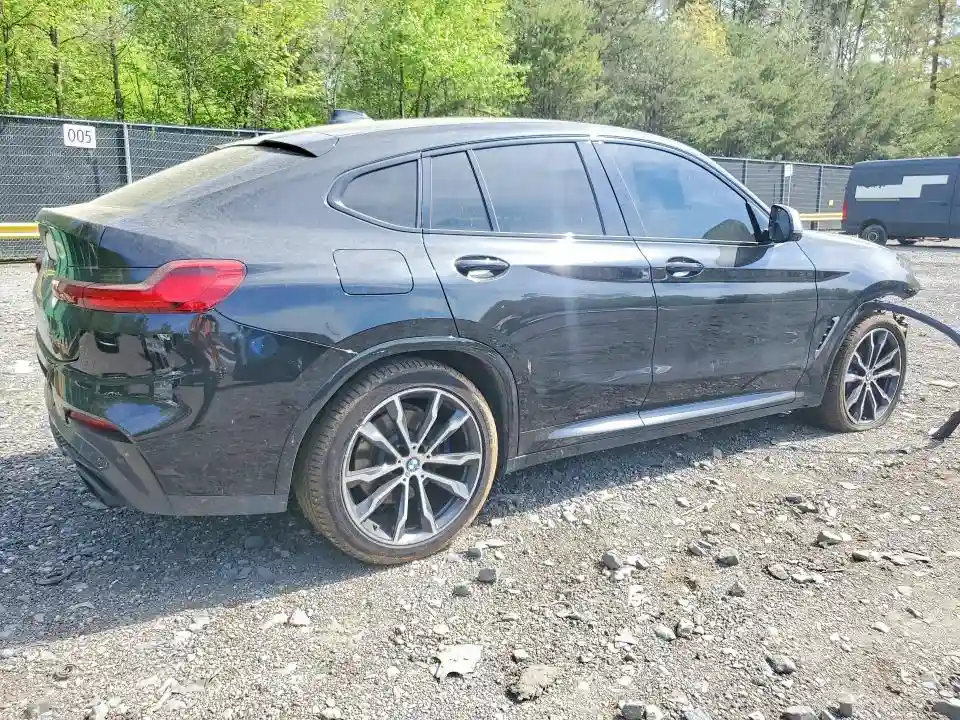 5UXUJ5C56K9A32793 2019 BMW X4-2