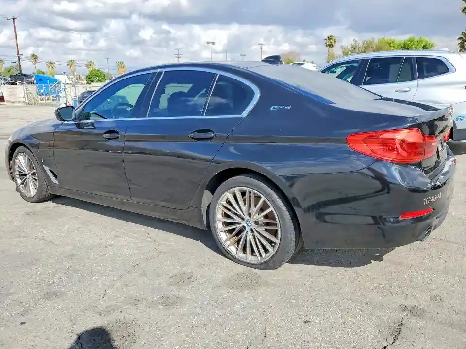 WBAJA9C53KB393607 2019 BMW 5 SERIES-1