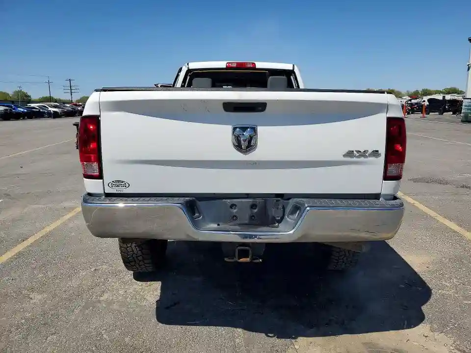 3C6UR5HL8EG144991 2014 RAM 2500-5