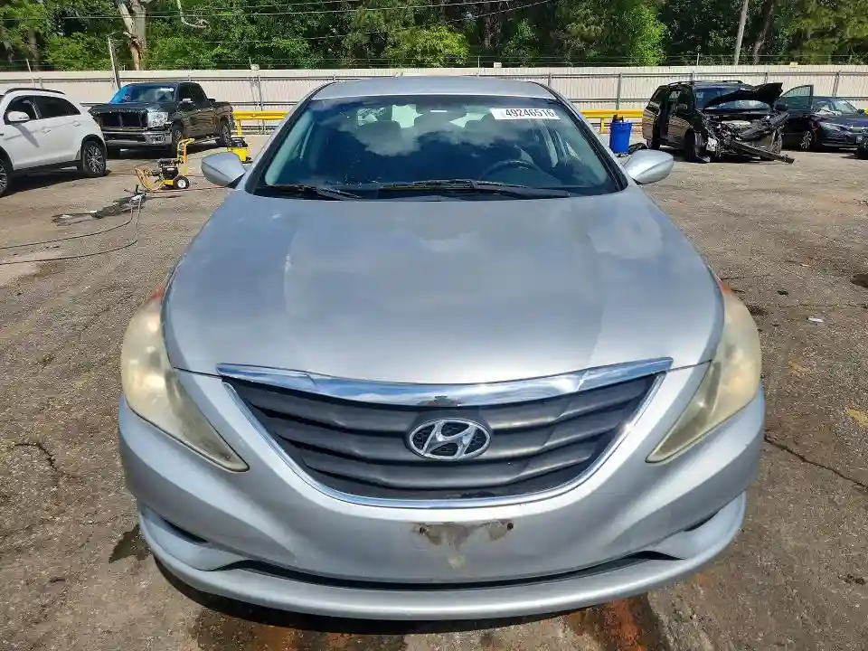 5NPEB4AC1BH235545 2011 HYUNDAI SONATA-4