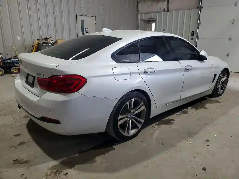 WBA4J3C54JBG96746 2018 BMW 4 SERIES-2