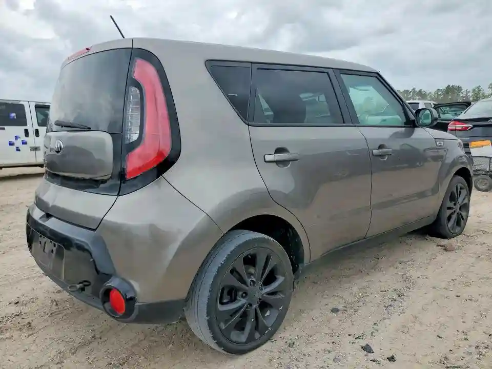 KNDJP3A56G7307203 2016 KIA SOUL-2
