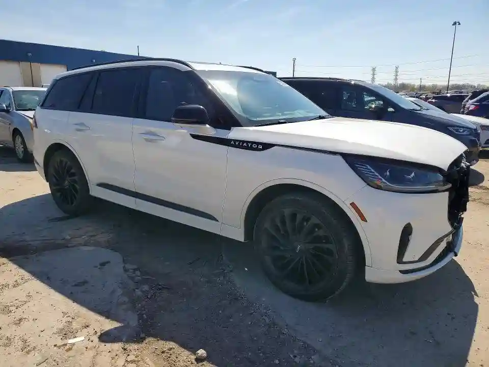 5LM5J7XC9SGL04927 2025 LINCOLN AVIATOR-3