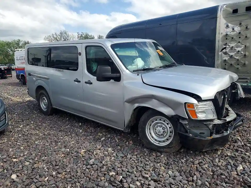 5BZBF0AA4KN852128 2019 NISSAN NV 3500 HD-3
