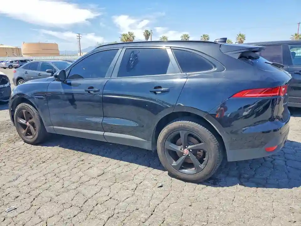 SADCJ2BV9HA088989 2017 JAGUAR F-PACE-1