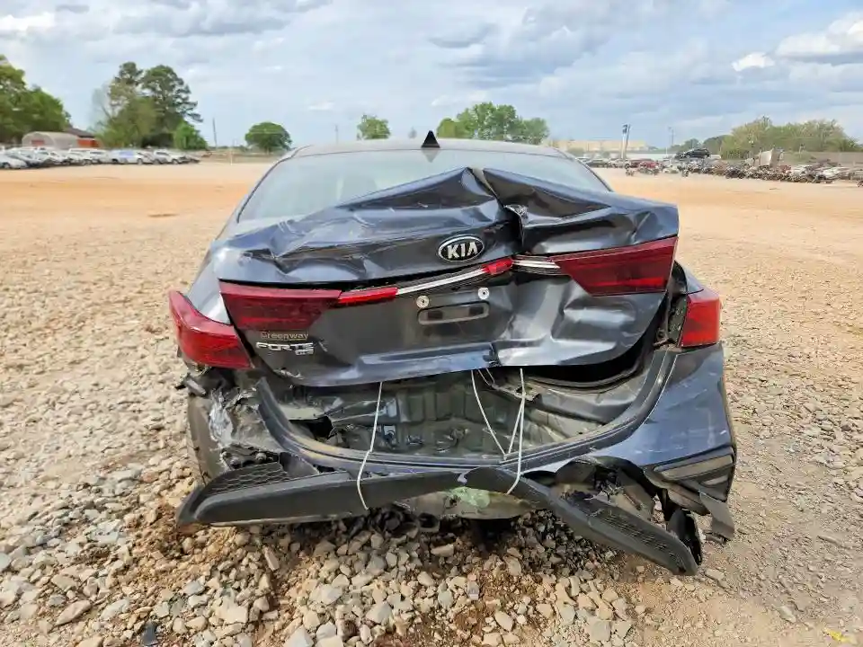 3KPF24AD1ME312399 2021 KIA FORTE-5