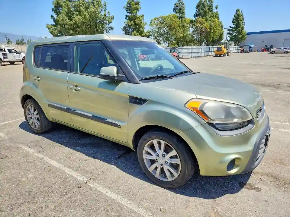 KNDJT2A60D7590224 2013 KIA SOUL-3