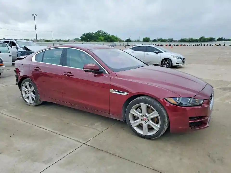 SAJAE4BG1HA969756 2017 JAGUAR XE-3