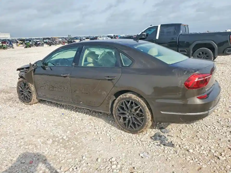 1VWLA7A35KC006631 2019 VOLKSWAGEN PASSAT-1
