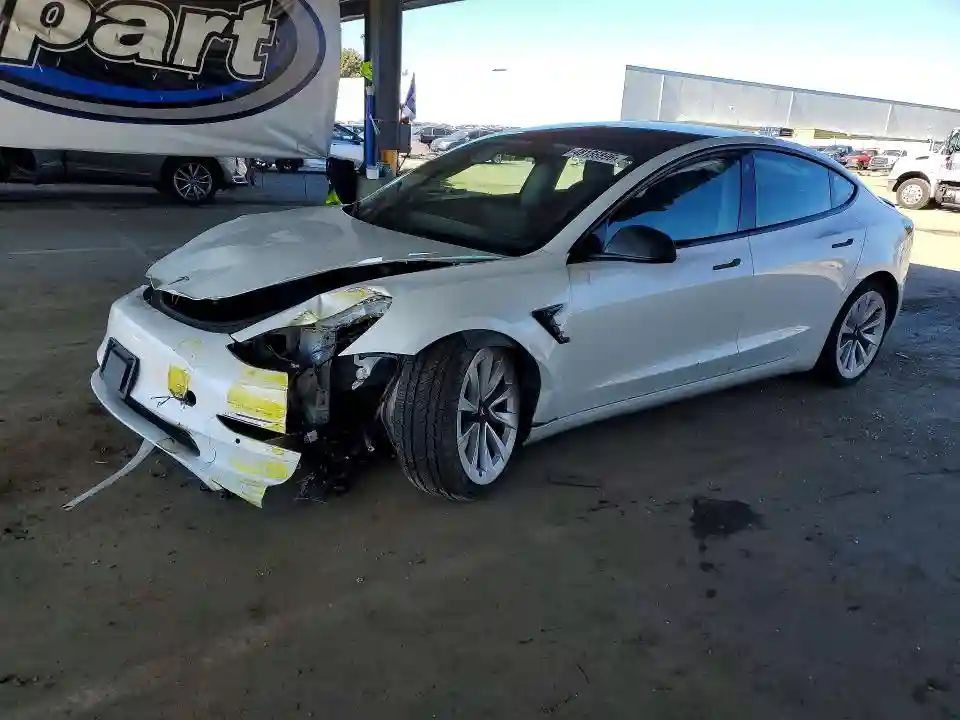 5YJ3E1EB0NF143327 2022 TESLA MODEL 3-0
