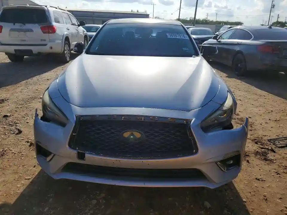 JN1EV7AP3JM351901 2018 INFINITI Q50-4
