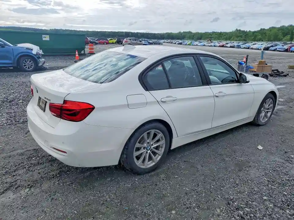 WBA8E1G30HNU18239 2017 BMW 3 SERIES-2