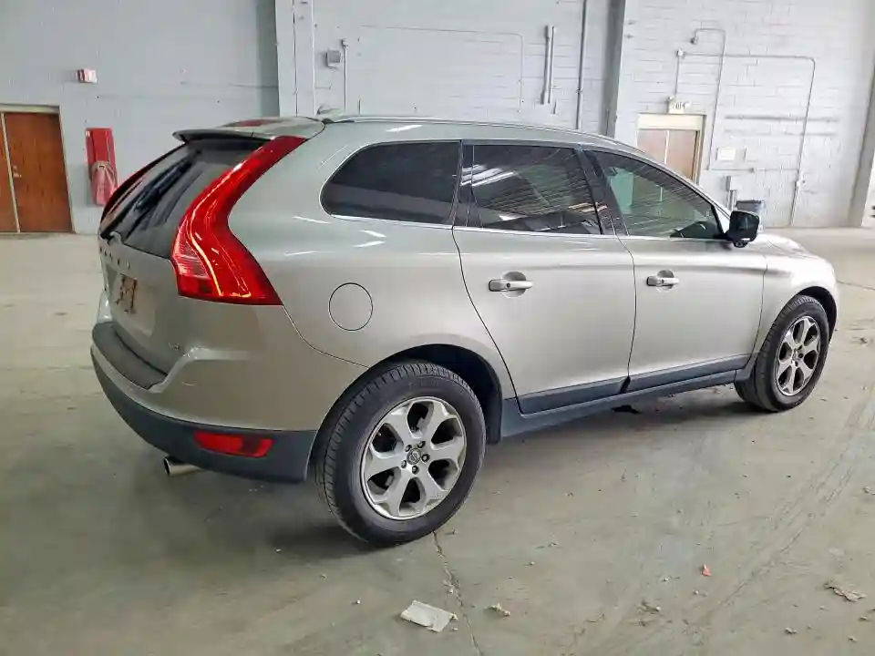 YV4952DZ5D2369294 2013 VOLVO XC60-2