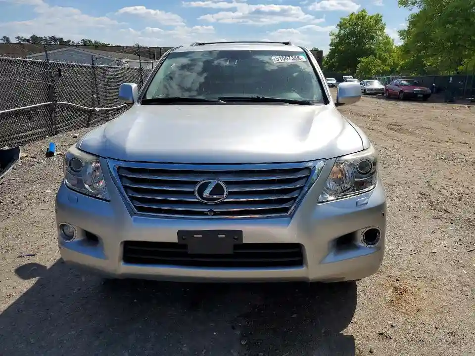 JTJHY7AX9B4082268 2011 LEXUS LX570-4