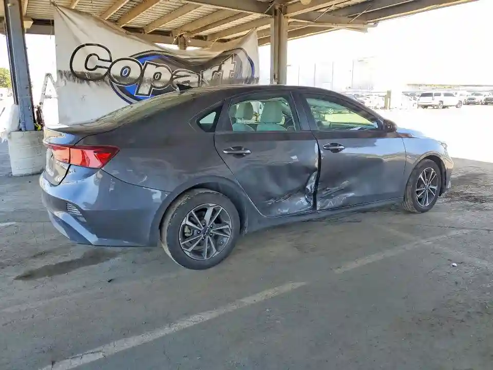 3KPF24ADXPE678544 2023 KIA FORTE LXS-2